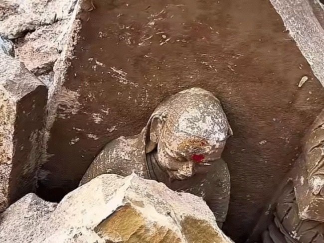 मणिकर्णिका घाट पर कार्रवाई का सियासी संग्राम, जांच और पारदर्शिता की मांग तेज