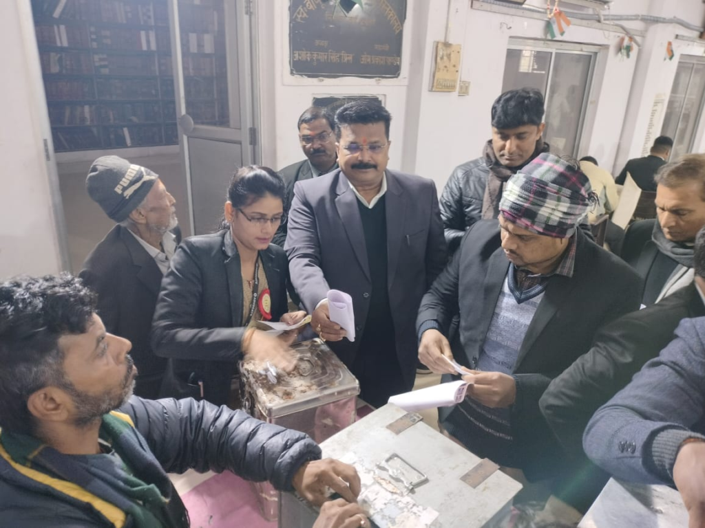 सेंट्रल बार एसोसिएशन चुनाव: भारी सुरक्षा के बीच मतदान जारी