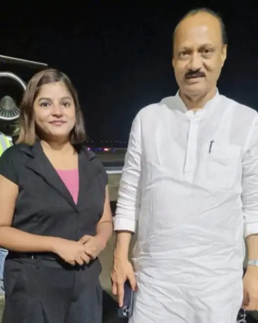 बारामती विमान हादसे में जौनपुर की बेटी पिंकी माली की मौत, गांव में पसरा मातम