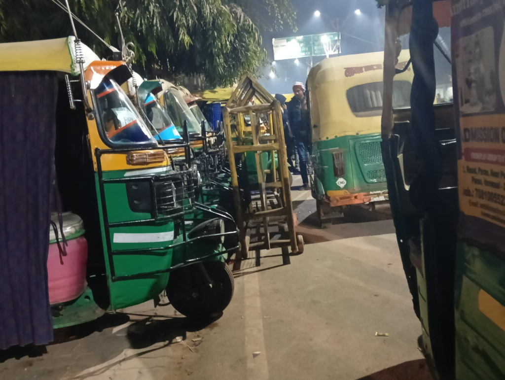 लंका पुलिस के संरक्षण में पलता अवैध साम्राज्य