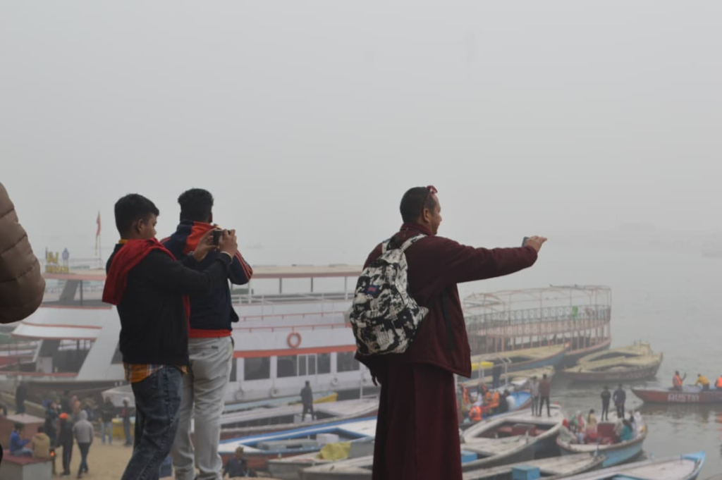 माघ पूर्णिमा पर काशी में आस्था का महासागर