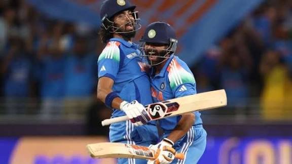 2026 का पहला वनडे: न्यूजीलैंड की चुनौती के बीच भारत ने कोहली की धमाकेदार पारी से लहराया परचम