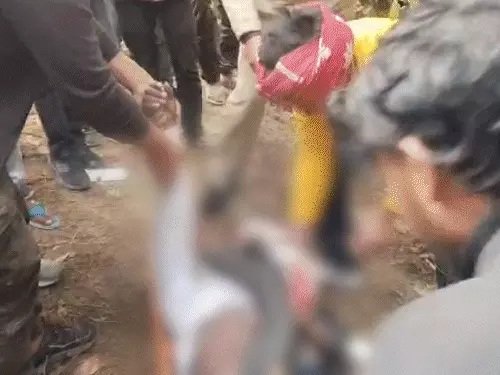 आगरा में भीषण सड़क हादसा: जगन्नाथ पुरी से लौट रहे श्रद्धालुओं से भरे दो ऑटो को तेज रफ्तार ट्रक ने रौंदा, 6 की मौत