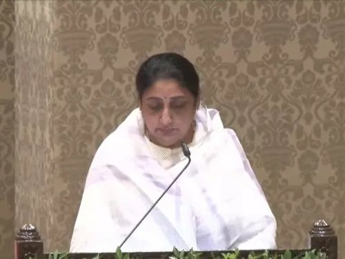 अजित पवार के निधन के बाद नई सियासी तस्वीर, सुनेत्रा पवार ने संभाला डिप्टी सीएम पद