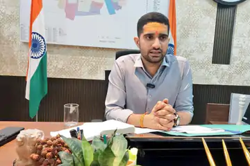 वाराणसी नगर निगम में बड़ी कार्रवाई: स्क्रैप घोटाले पर परिवहन विभाग के तीन कर्मचारी निलंबित, 15 दिन में जांच रिपोर्ट का आदेश