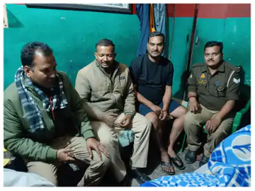 वाराणसी: दालमंडी ध्वस्तीकरण पर सियासी हलचल तेज, सपा प्रतिनिधिमंडल के दौरे से पहले कई नेता हाउस अरेस्ट