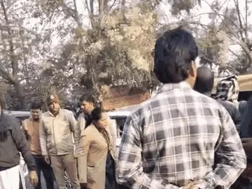 प्रयागराज में दर्दनाक सड़क हादसा: स्कूल जाती 10 वर्षीय छात्रा की ट्रक से कुचलकर मौत