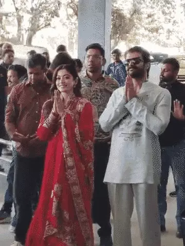 उदयपुर से हैदराबाद रवाना हुए रश्मिका मंदाना-विजय देवरकोंडा, 3-4 मार्च को होगा ग्रैंड रिसेप्शन