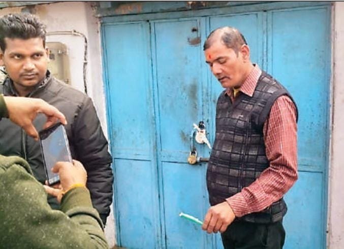 विशेश्वरगंज की पांच दुकानें सील, मंडी में हड़कंप