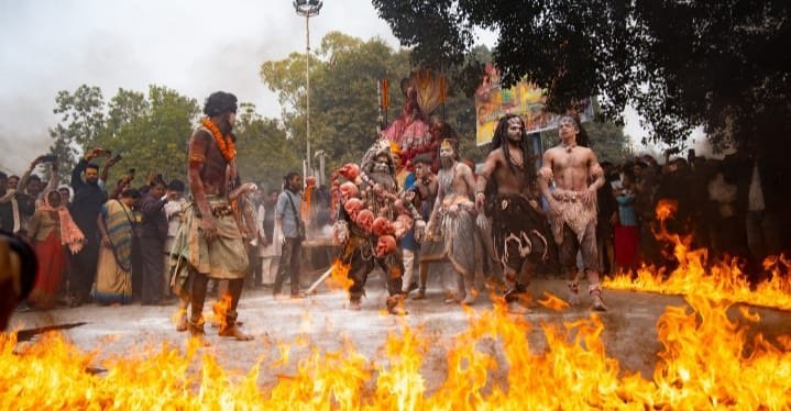 हर कोई है टेंशन में आओ थोड़ा गुनगुनाया जाय…