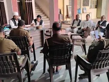 लखनऊ कूच से पहले कांग्रेस नेताओं पर नजरबंदी