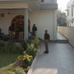 एआई–ड्रोन के सहारे पूर्वांचल में आयकर की बड़ी कार्रवाई: वाराणसी, सोनभद्र और मिर्जापुर में 6 खनन कारोबारियों पर छापा; 10 करोड़ की संपत्ति जब्त, 10 खातों पर रोक