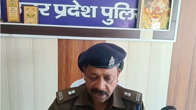 मऊ में पारिवारिक विवाद ने ली जान, चाकू से गोदकर चाचा की हत्या, बड़ा भाई घायल