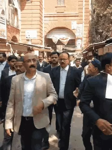 वाराणसी कचहरी को बम से उड़ाने की धमकी, देर रात मचा हड़कंप; पुलिस-पीएसी ने चलाया सघन जांच अभियान