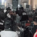 गाजियाबाद: चाय की दुकान पर दो युवतियों में मारपीट, वीडियो वायरल