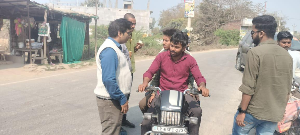 एनएसएस का सड़क सुरक्षा जागरूकता अभियान, निकाली रैली