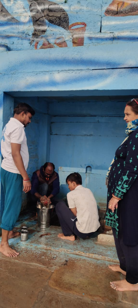 गंगा तट के शिवालय बदहाल, आस्था की धरोहरें पुकार रहीं संरक्षण