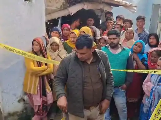 अमरोहा में महिला की नृशंस हत्या, आरोपी ने खुद को घर में किया बंद