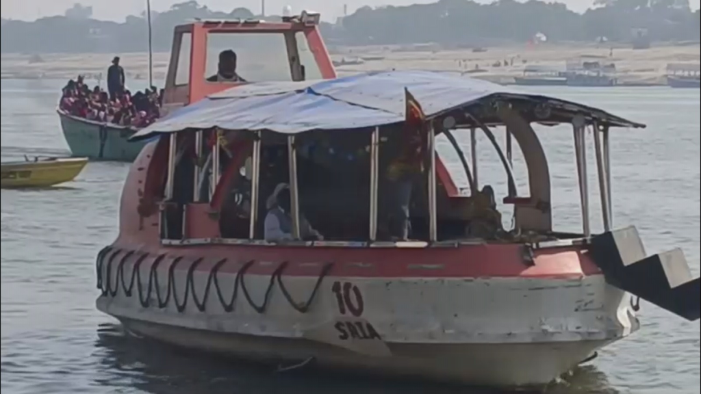 नमो घाट पर वाटर टैक्सी को लेकर टकराव, नाविकों के विरोध से संचालन रुका