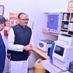 भदोही दौरे पर डिप्टी सीएम ब्रजेश पाठक, सीएचसी सुरियावां का निरीक्षण कर दिए मरम्मत के निर्देश