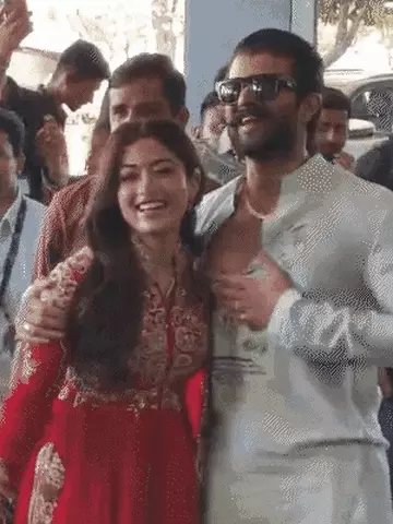 उदयपुर से हैदराबाद रवाना हुए रश्मिका मंदाना-विजय देवरकोंडा, 3-4 मार्च को होगा ग्रैंड रिसेप्शन