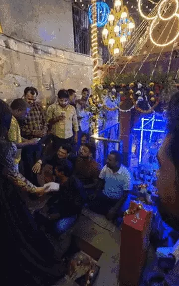 महाश्मशान में अद्भुत परंपरा: जलती चिताओं के बीच नगर वधुओं की नृत्यांजलि, 350 वर्षों से जारी अनोखा श्रृंगार महोत्सव