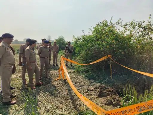 खेत में दफन मिली 11 साल की बच्ची की लाश, दरिंदगी के बाद हत्या की आशंका