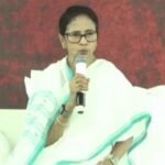 कोलकाता में ममता बनर्जी का धरना शुरू, वोटर लिस्ट से नाम हटाने पर BJP-चुनाव आयोग पर साजिश का आरोप