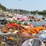 आस्था के नाम पर वरुणा नदी का घुटता दम