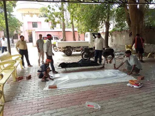 वाराणसी में दर्दनाक हादसा: अपार्टमेंट की 7वीं मंजिल से गिरकर महिला की मौत