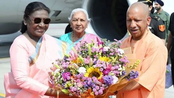 अयोध्या में ऐतिहासिक क्षण: श्रीराम जन्मभूमि मंदिर में ‘श्रीराम यंत्र’ की स्थापना, राष्ट्रपति ने किए दर्शन