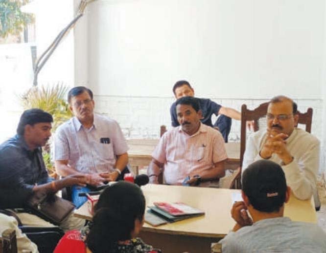 पहले सीसीटीवी जांचें फिर करें टिप्पणी : प्राचार्य