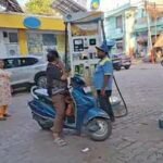 पेट्रोल-डीजल के अफवाहों के बीच सख्ती: बोतल में पेट्रोल देने पर पूरी तरह प्रतिबंध, अफवाहों से बढ़ी भीड़