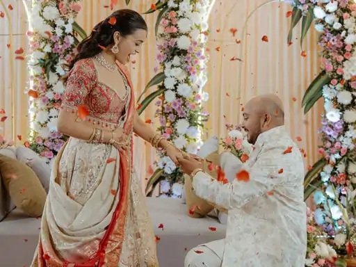 भारतीय क्रिकेटर पृथ्वी शॉ ने इन्फ्लुएंसर आकृति अग्रवाल से की सगाई, सोशल मीडिया पर साझा की खुशखबरी