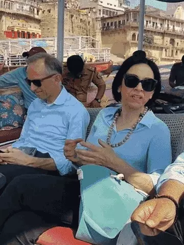 IIT BHU टेक्नेक्स में पहुंचे फेरारी के CEO: काशी में पत्नी संग गंगा घाटों का किया भ्रमण,