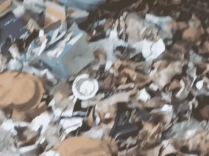 यूपी कॉलेज में दिनदहाड़े छात्र की हत्या: बीएससी छात्र को 8 गोलियां मारीं, आरोपी छात्र फरार; कैंपस में हंगामा