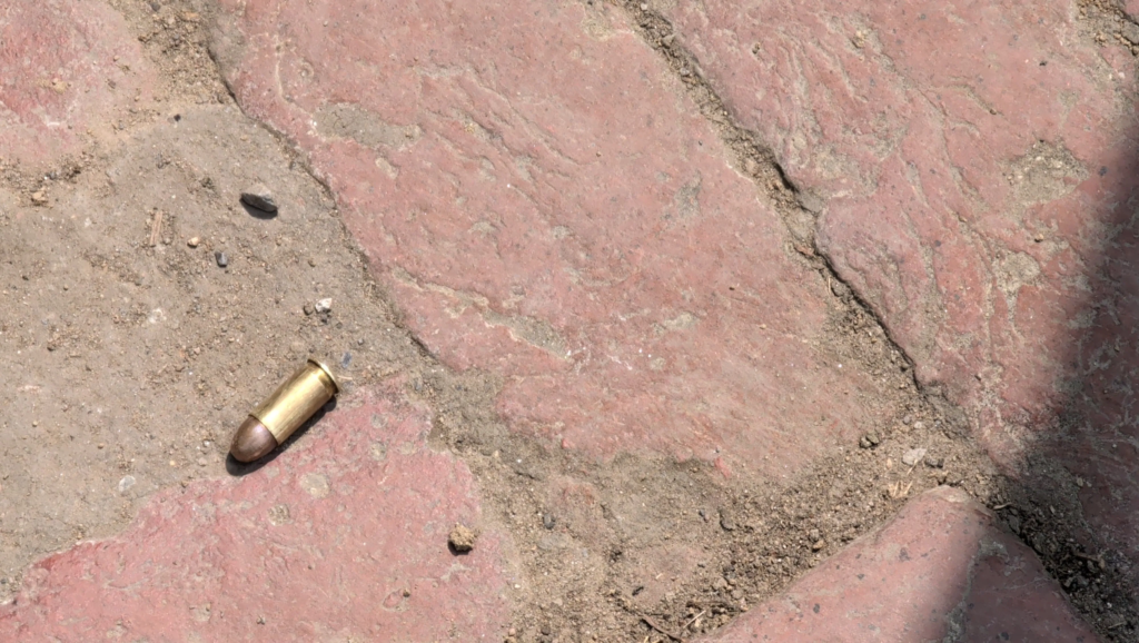 यूपी कॉलेज में दिनदहाड़े छात्र की हत्या: बीएससी छात्र को 8 गोलियां मारीं, आरोपी छात्र फरार; कैंपस में हंगामा