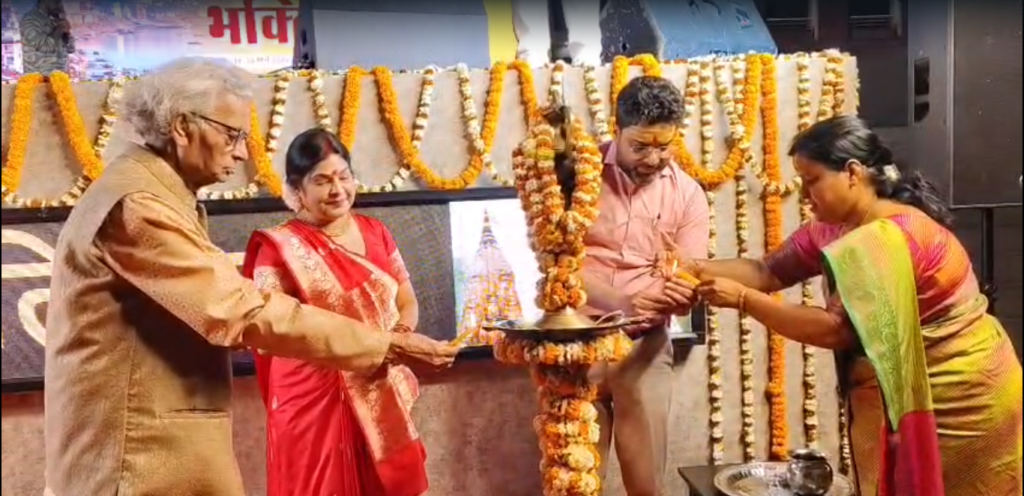 काशी विश्वनाथ धाम में सांस्कृतिक संध्या: मालिनी अवस्थी के भजनों से गूंजा धाम, सितार त्रिवेणी और भरतनाट्यम ने मोहा मन