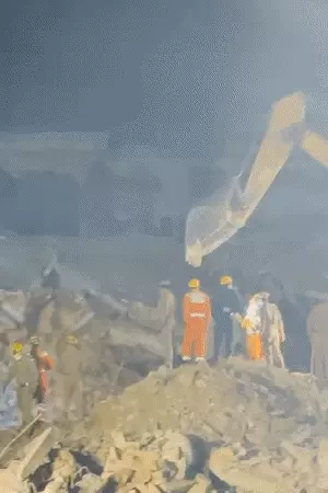 कोल्ड स्टोरेज हादसा: रेस्क्यू ऑपरेशन जारी, अब तक 4 शव बरामद, 12 लोगों पर FIR