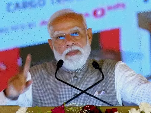 नोएडा इंटरनेशनल एयरपोर्ट के फेज-1 का उद्घाटन, पीएम मोदी ने दी वैश्विक संकट पर एकजुट रहने की अपील