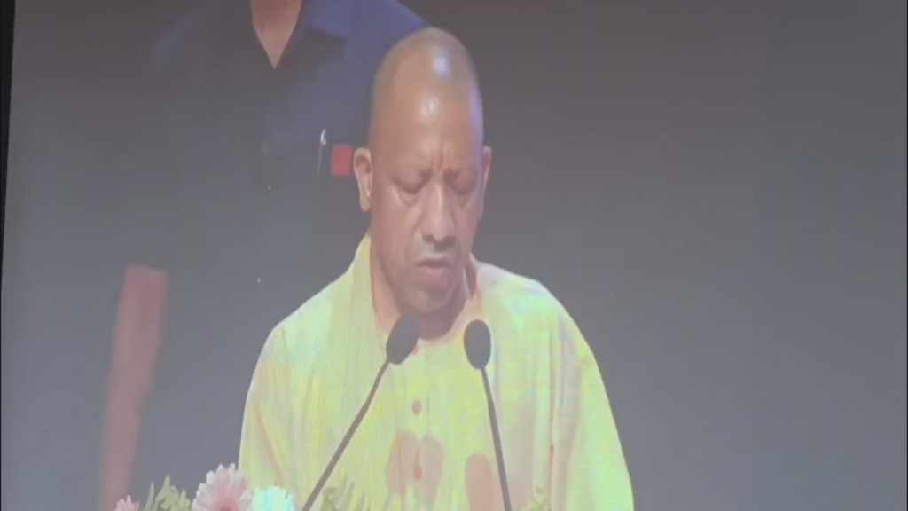 वाराणसी में 51 आंगनवाड़ी सहायिकाओं को मिला नियुक्ति पत्र, सरकार ने दी बड़ी सौगात