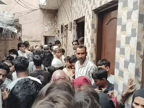 मुजफ्फरनगर में परिवारीय त्रासदी: पति ने पत्नी और बच्चों की हत्या के बाद की आत्महत्या