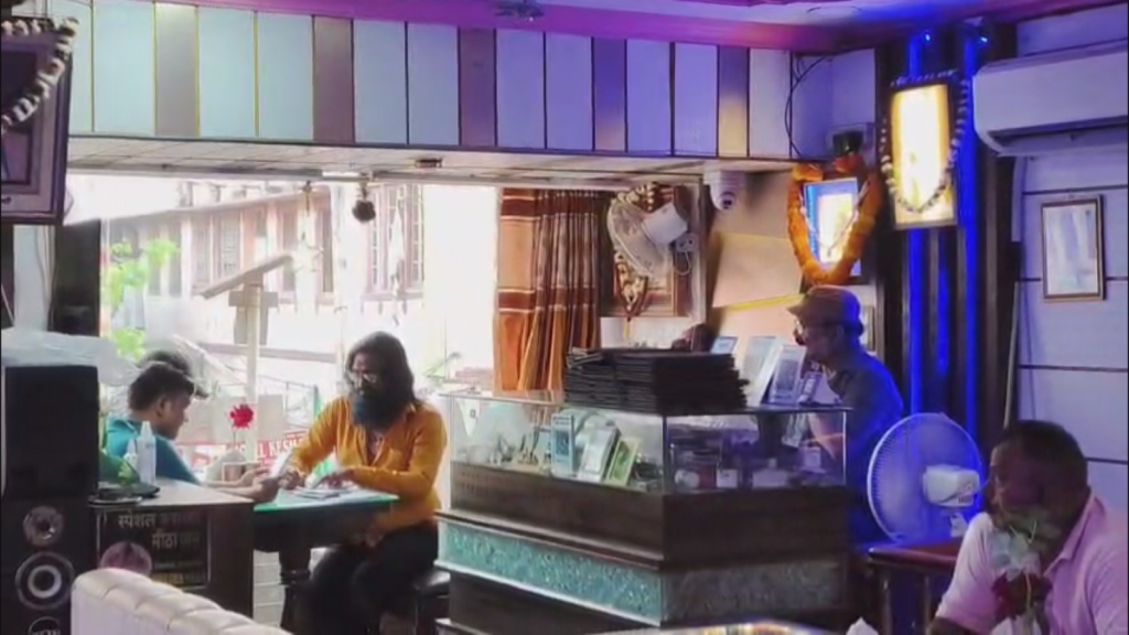 वाराणसी में कमर्शियल गैस सिलेंडरों की किल्लत, होटल-रेस्टोरेंट कारोबारियों की बढ़ी परेशानी