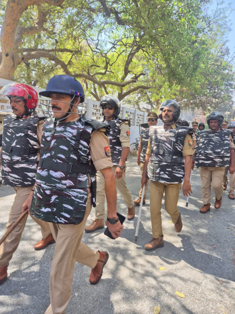 अकीदत के साथ अदा हुई अलविदा जुमे की नमाज