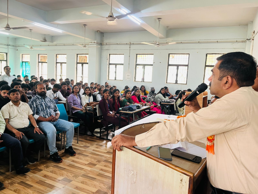 समाज सेवा के संकल्प के साथ एनएसएस शिविर का समापन