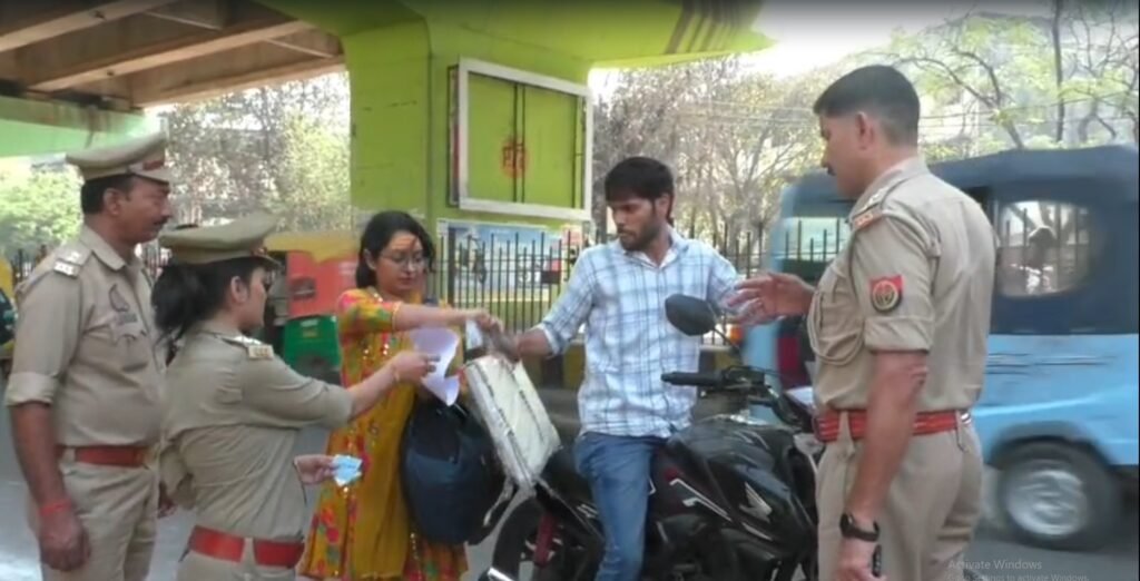 वाराणसी में 46 केंद्रों पर शुरू हुई यूपी पुलिस SI भर्ती परीक्षा, 77 हजार से अधिक अभ्यर्थी शामिल