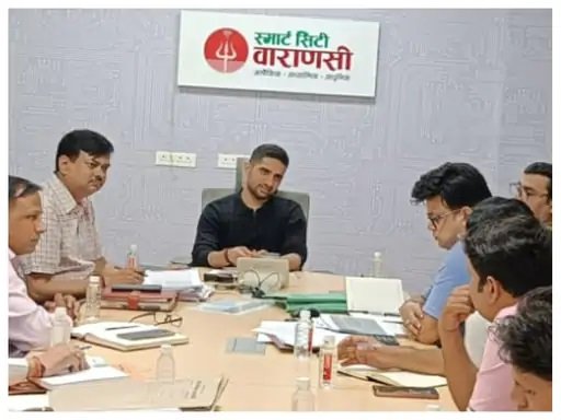 वाराणसी में तारों का जाल खत्म करने की तैयारी, नगर निगम ने शुरू की कवायद