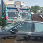 हाईवे पर हादसा: काशी नरेश की कार को ट्रक ने मारी टक्कर, सभी सुरक्षित