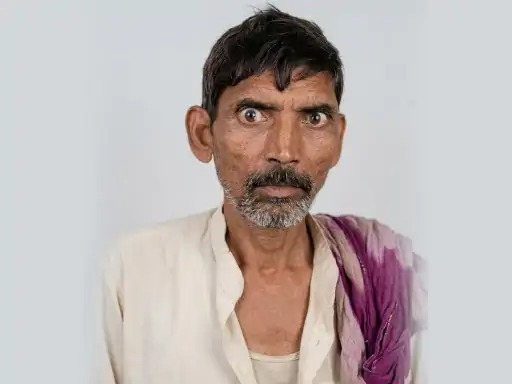 वाराणसी में दामाद बना कातिल: जमीनी विवाद में ससुर की गला दबाकर हत्या, बच्चों के सामने हुई वारदात