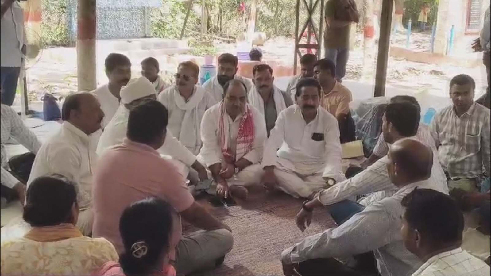 काशी हिंदू विश्वविद्यालय में संविदा कर्मचारियों का आंदोलन तेज, पांचवें दिन भी धरना जारी